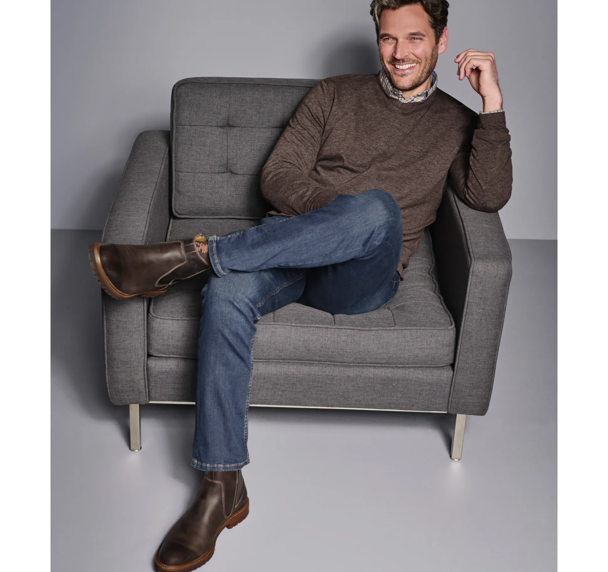 Sweaters & Knits^Johnston & Murphy Knit V-Neck DarkBrown